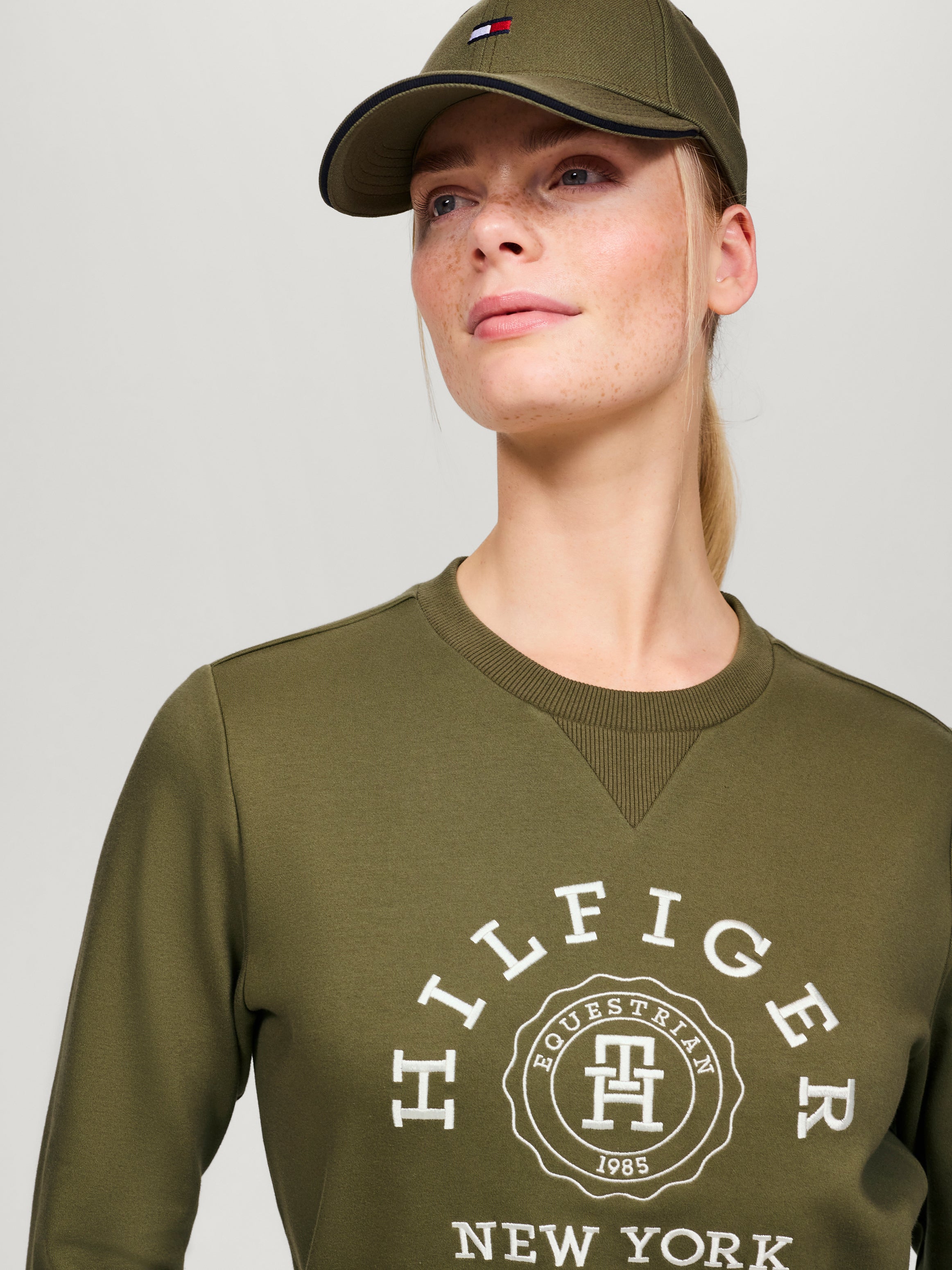Evans Graphic Sweatshirt UTILITY OLIVE