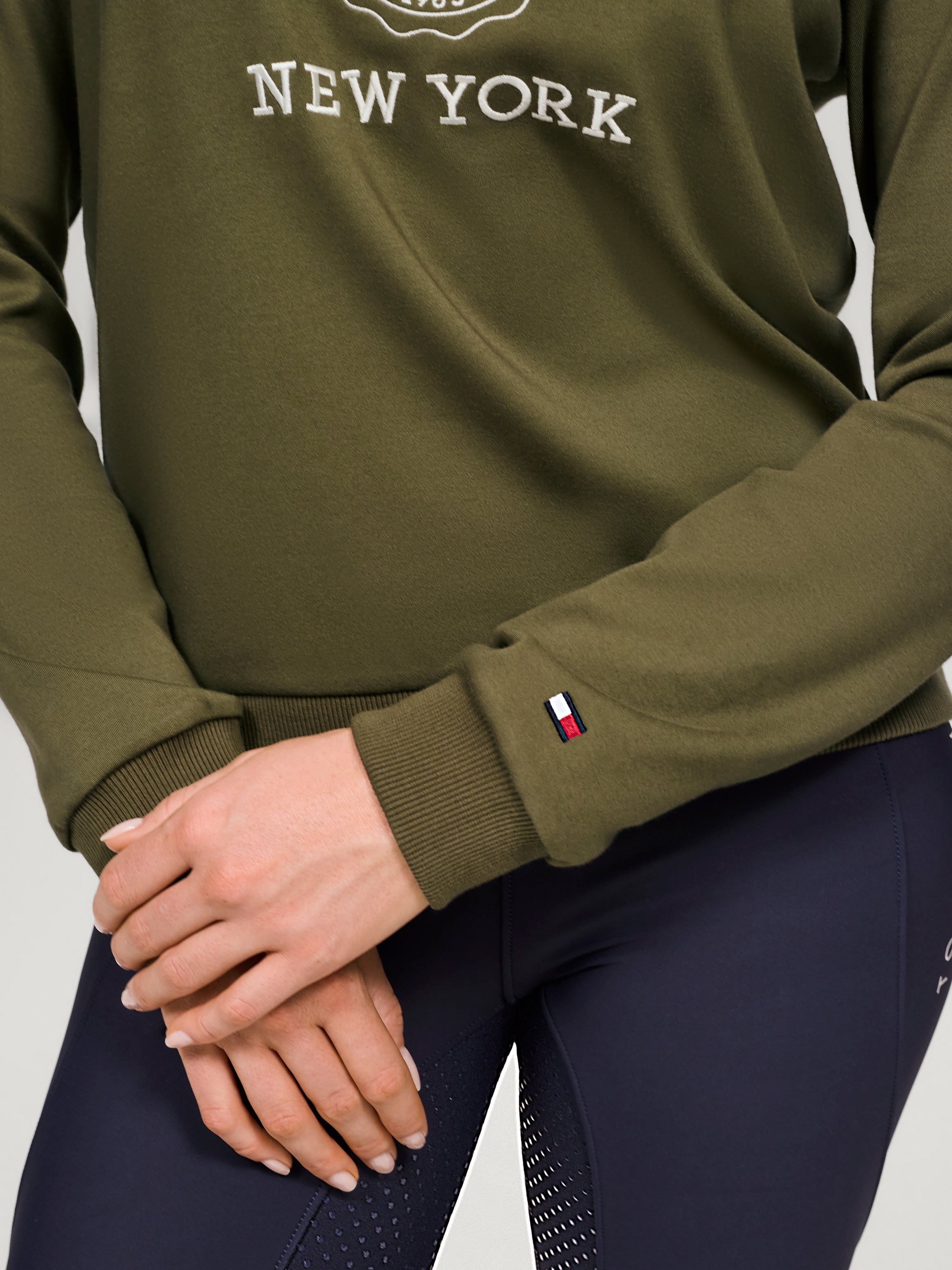 Evans Graphic Sweatshirt UTILITY OLIVE