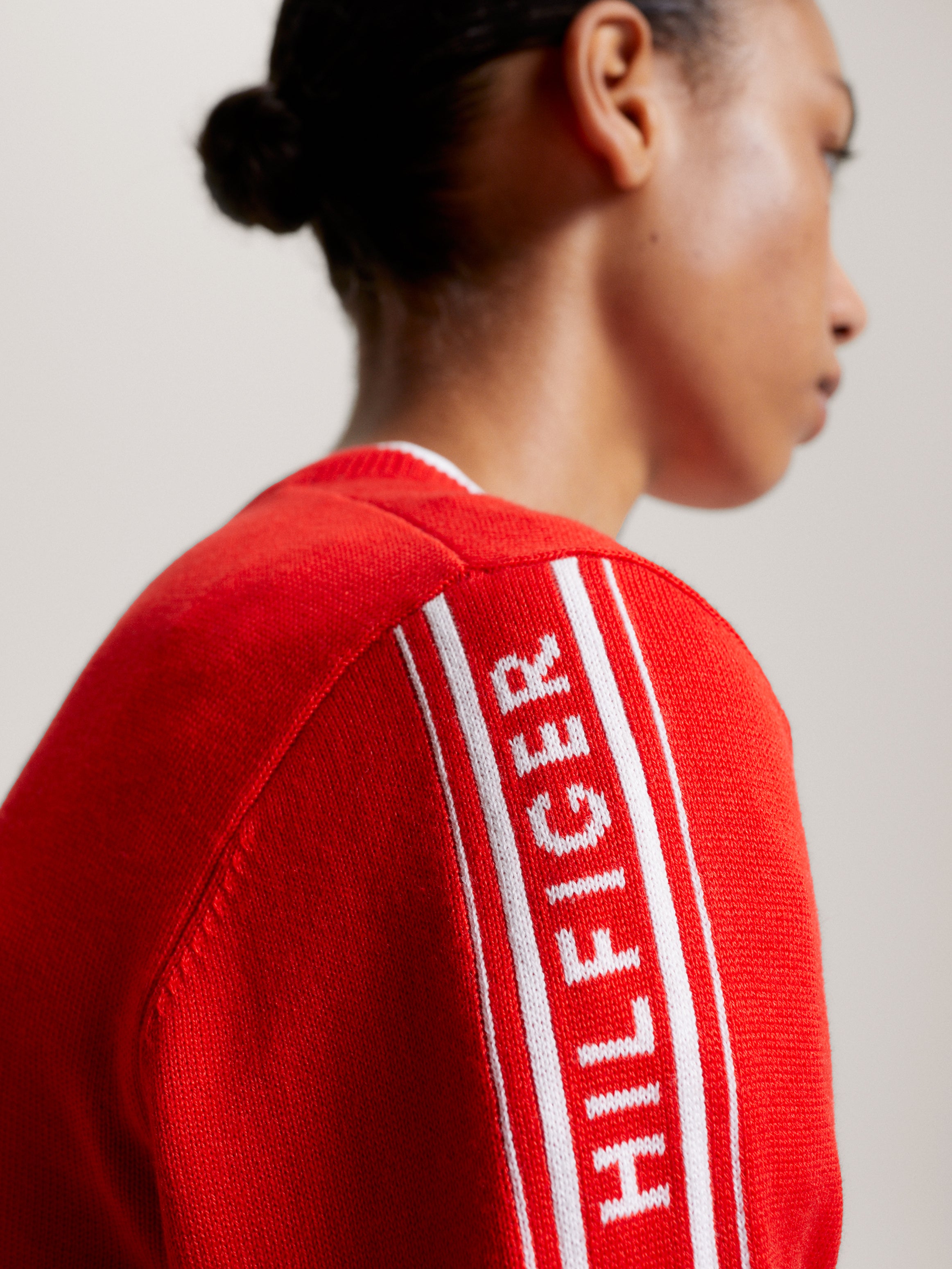 Seattle Jacquard Logo Sweater FIERCE RED