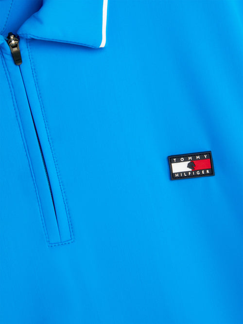 performance-polo-shirt-mit-reissverschluss-shocking-blue